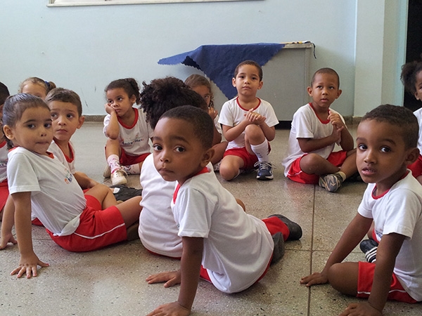 Care for Children in a Crèches in Brazil