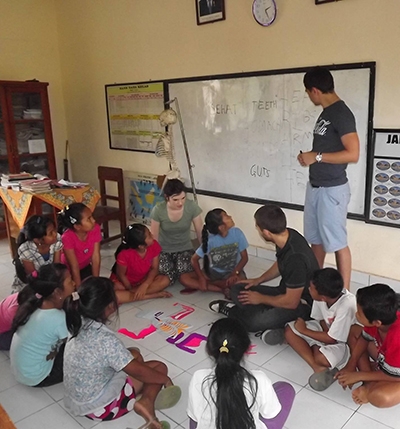Teach Children Ubud Bali