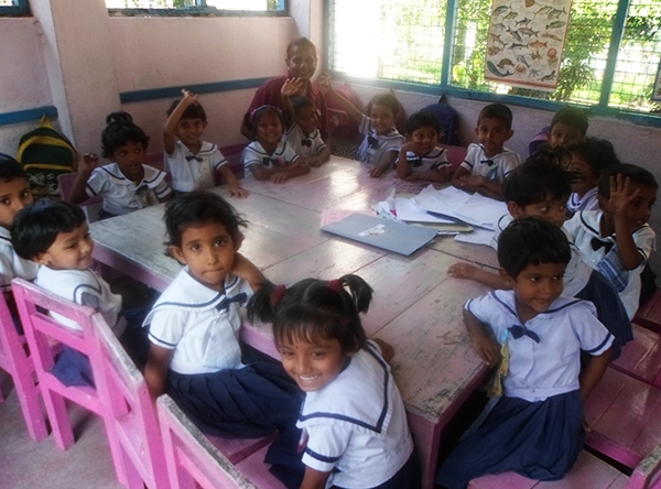 Teach underprivileged children in Sri Lanka