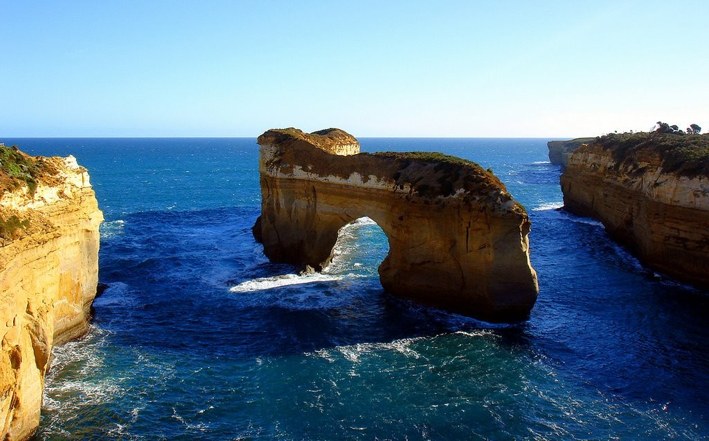The Great Ocean Road By Bus – Day One